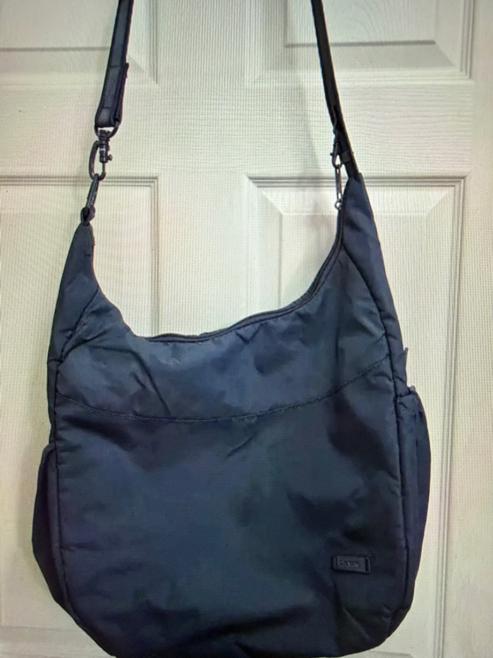 Pacsafe City Safe Ecomesh Anti-Theft Dark Grey Large Hobo Crossbody Bag
